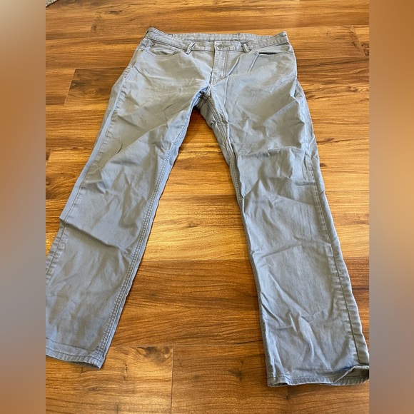 Levi's Men's 511 Commuter Trouser - Picture 5 of 11